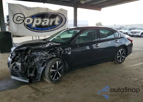 2018 Nissan Altima 2.5 from USA, damaged, VIN 1N4AL3AP0JC129872